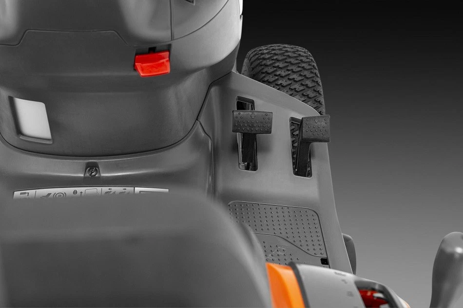 Husqvarna TS 114 Rasentraktor mit Hydrostat-Antrieb – Bild 5